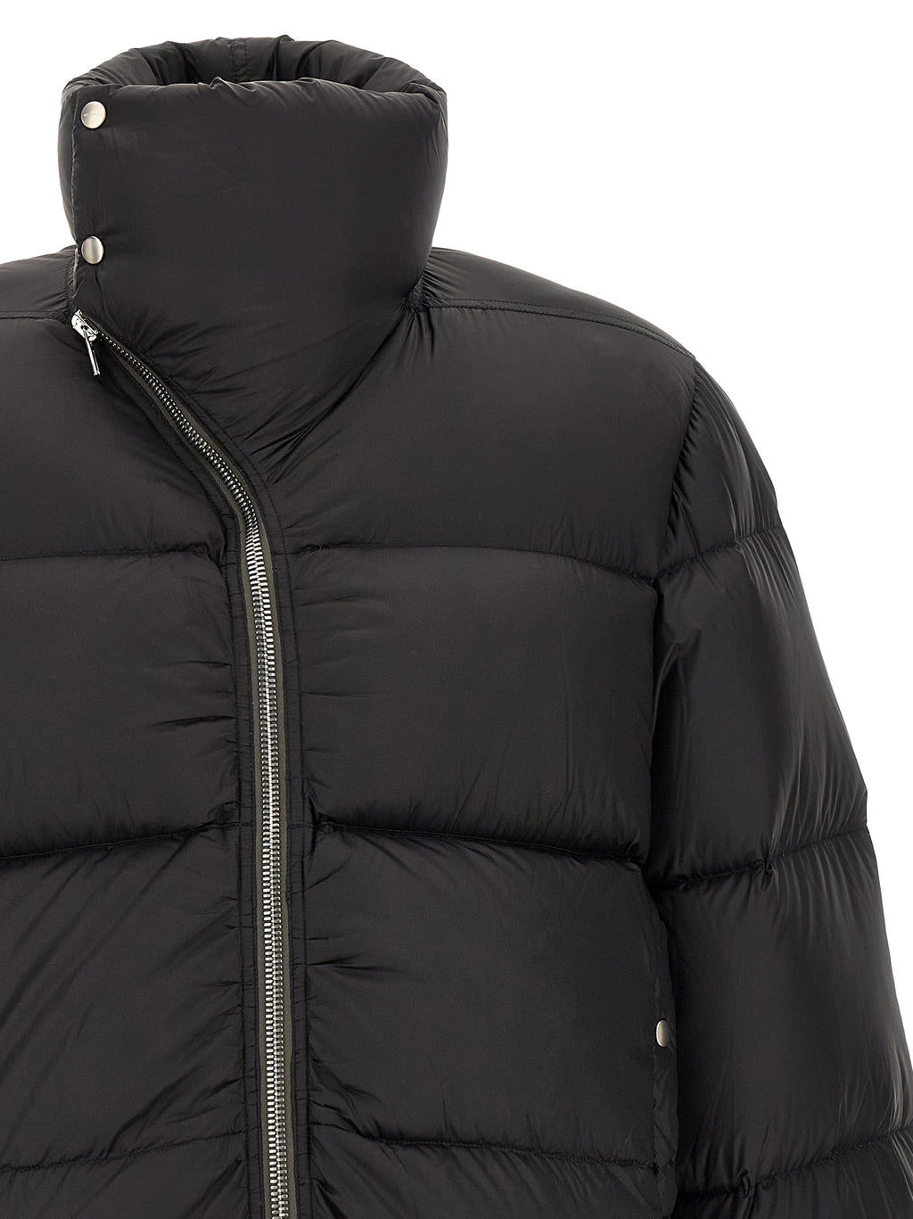 Schwarze Nylon-Jacke in voller Länge