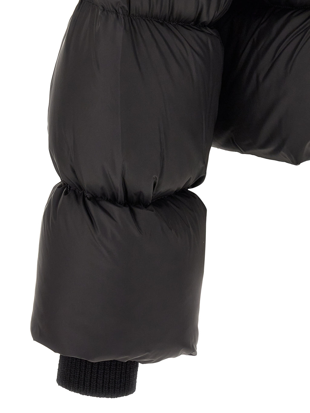 Schwarze Nylon-Jacke in voller Länge