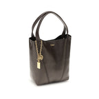 Braune Schultertasche aus Leder 25SS812N8424X