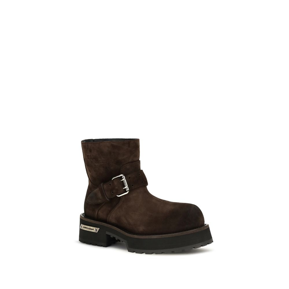 Braune Stiefeletten aus Leder