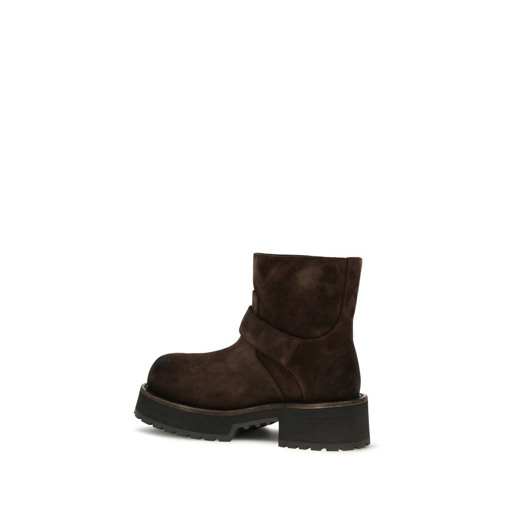 Braune Stiefeletten aus Leder