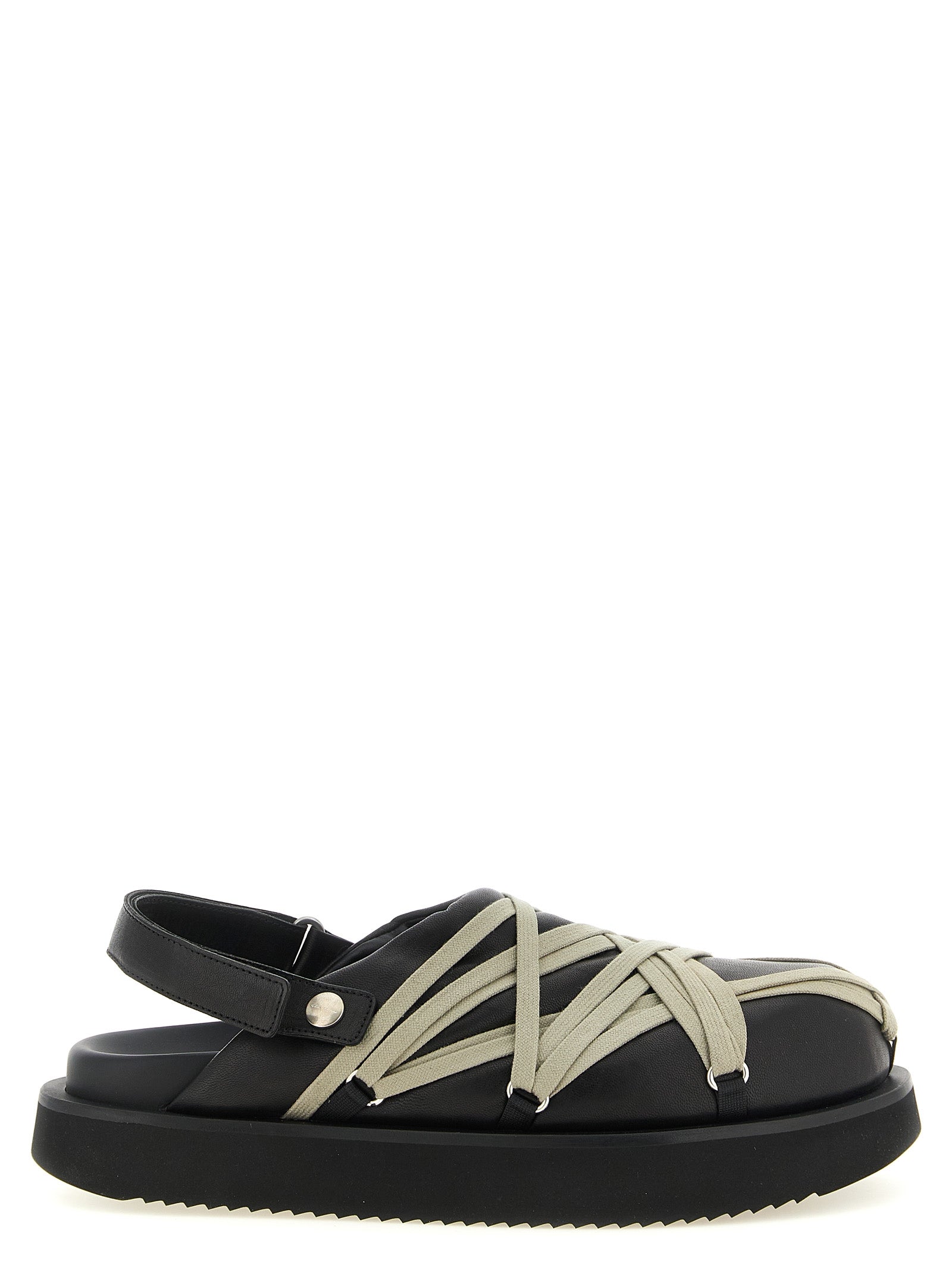 Schwarze Ramie-Mules