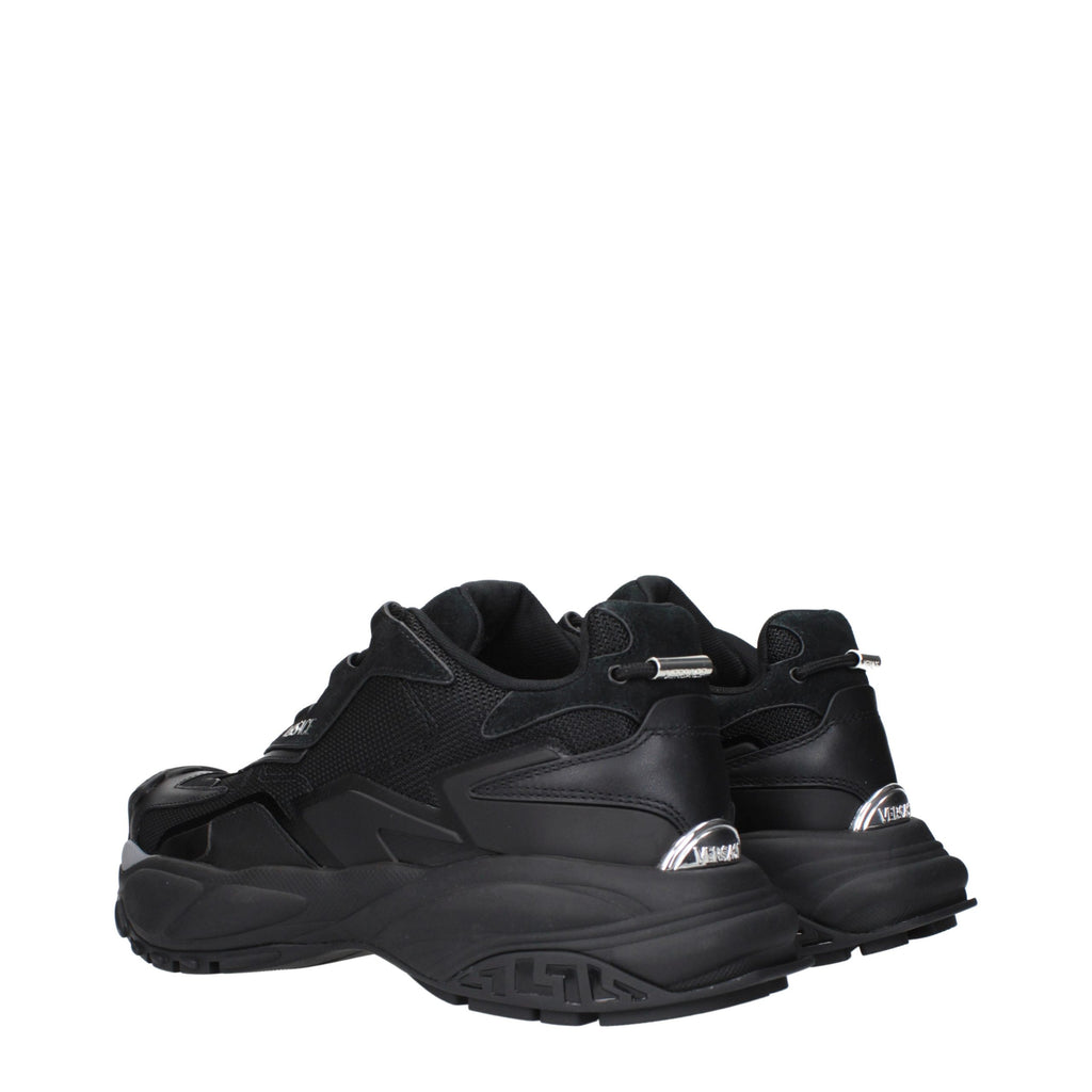 Schwarze Stoff-Sneaker mit klobiger Sohle