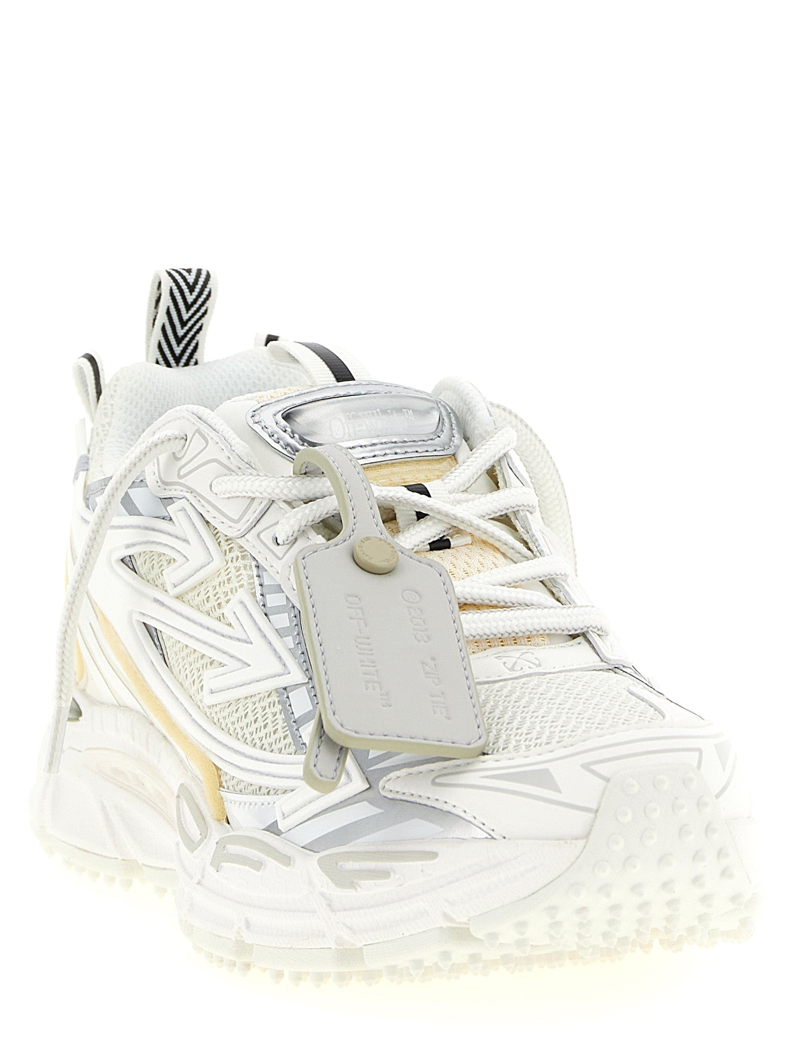 Weiße Sneaker aus Polyethylen