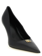 Schwarze Pumps aus Leder