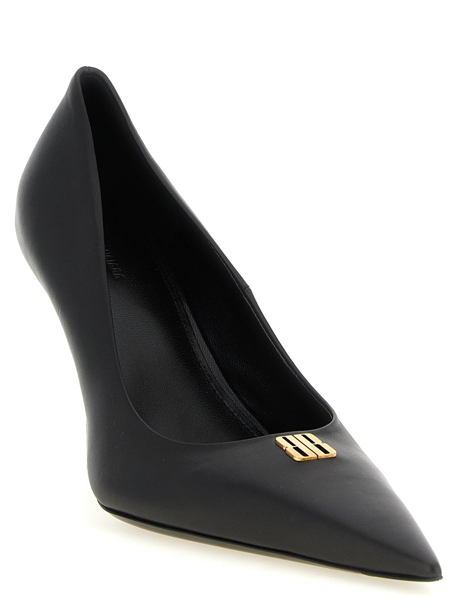 Schwarze Pumps aus Leder