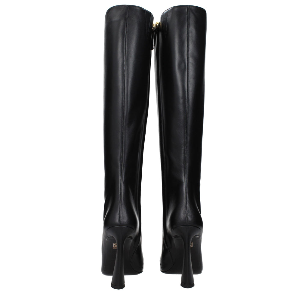 Schwarze Lederstiefel