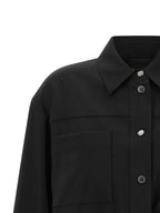 Schwarze Wolljacke in voller Länge