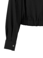 Schwarze Wolljacke in voller Länge