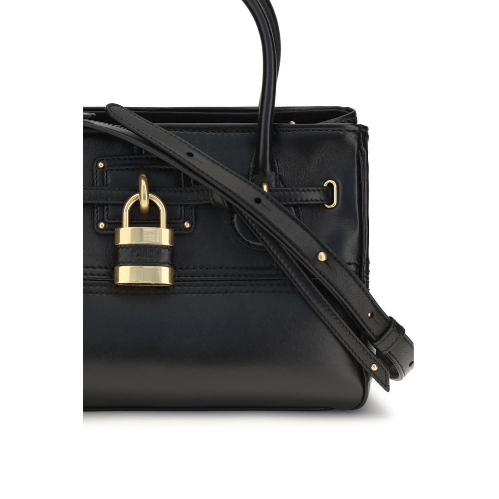 Schwarze Schultertasche aus Büffelleder