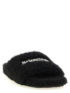 Schwarze Pantoletten aus Polyester 341398