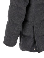 Grauer Wollparka