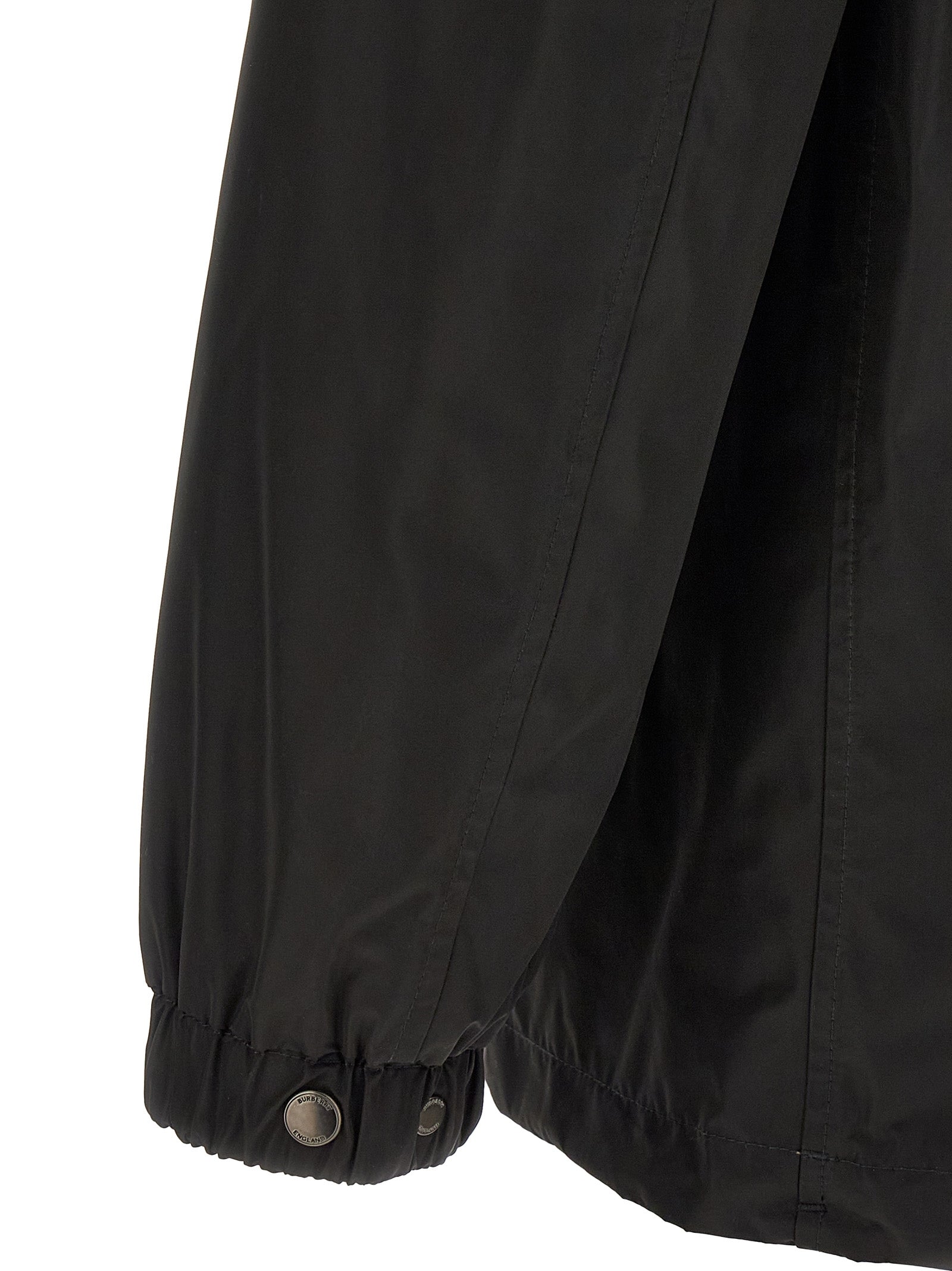 Schwarzer Polyester-Mantel