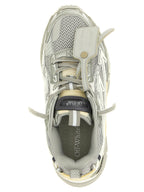 Graue Sneaker