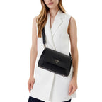 Schwarze Handtasche aus Polyethylen Guess