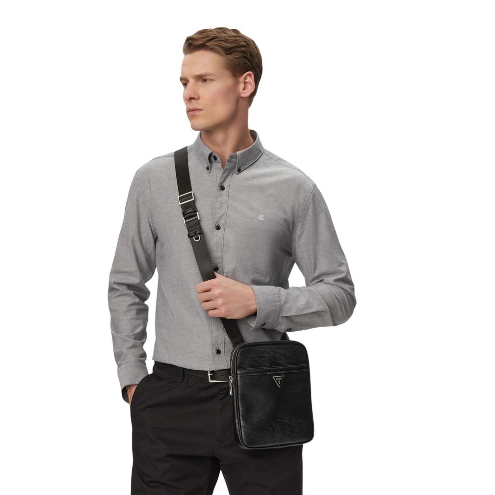 Schwarze Polyethylen-Messenger-Tasche Guess