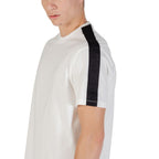 Cremefarbenes Baumwoll-T-Shirt Armani Exchange