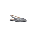 Graue Plateau-Pumps aus Polyester Guess