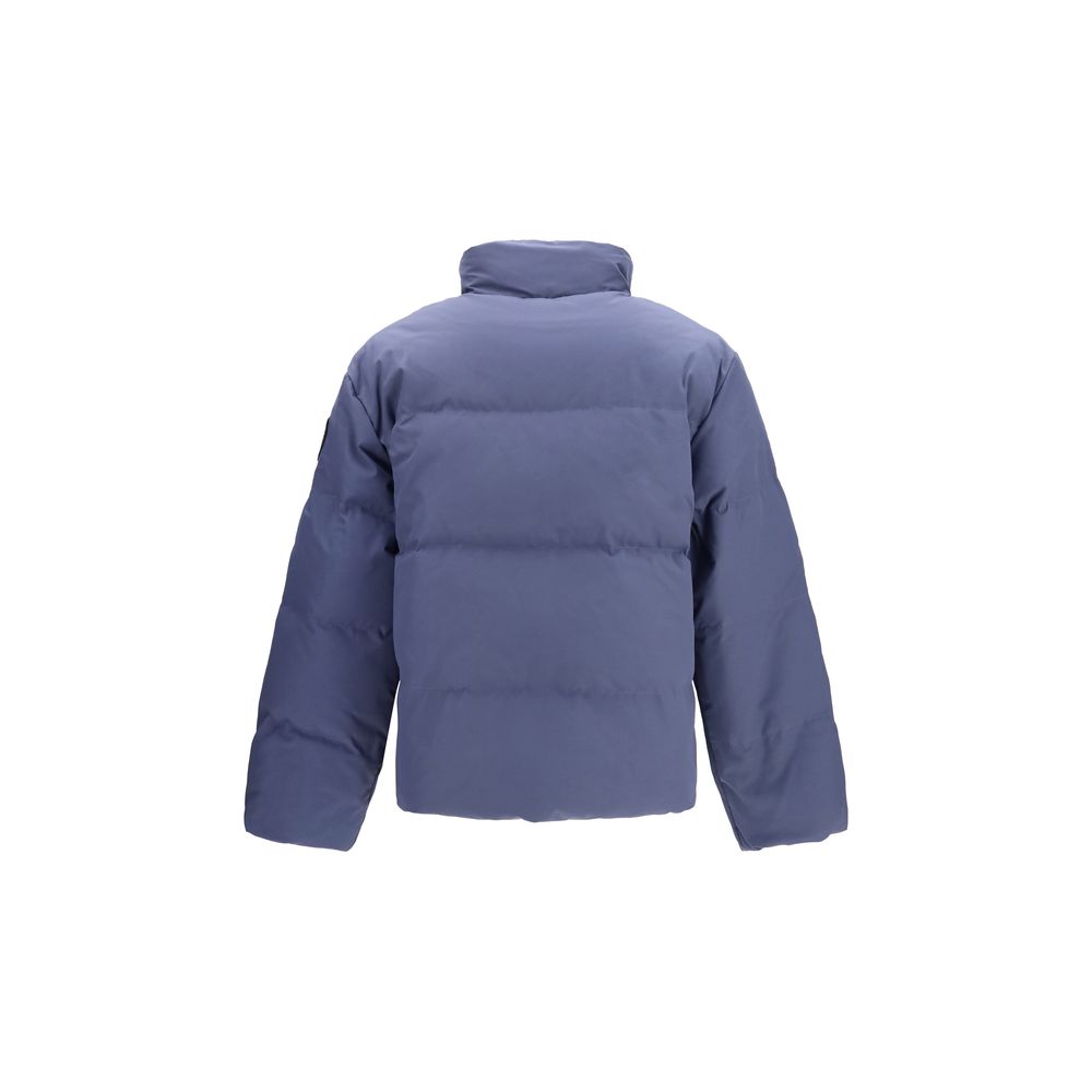 Blaue Jacke aus recyceltem Polyester in voller Länge