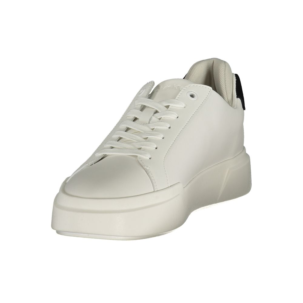 Weiße Sneaker