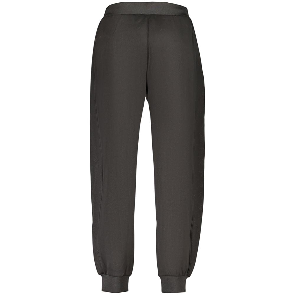 Schwarze Jogginghose