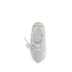 Graue Sneaker
