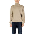 Beigefarbener Baumwoll-Rollkragenpullover