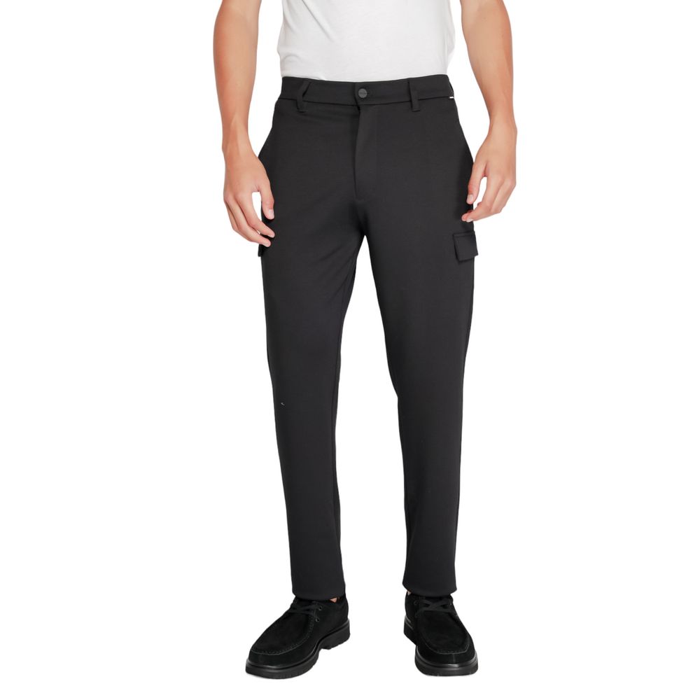 Schwarze Trainingshose aus recyceltem Polyester