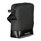 Schlichte schwarze Umhängetasche mit kontrastierenden Details