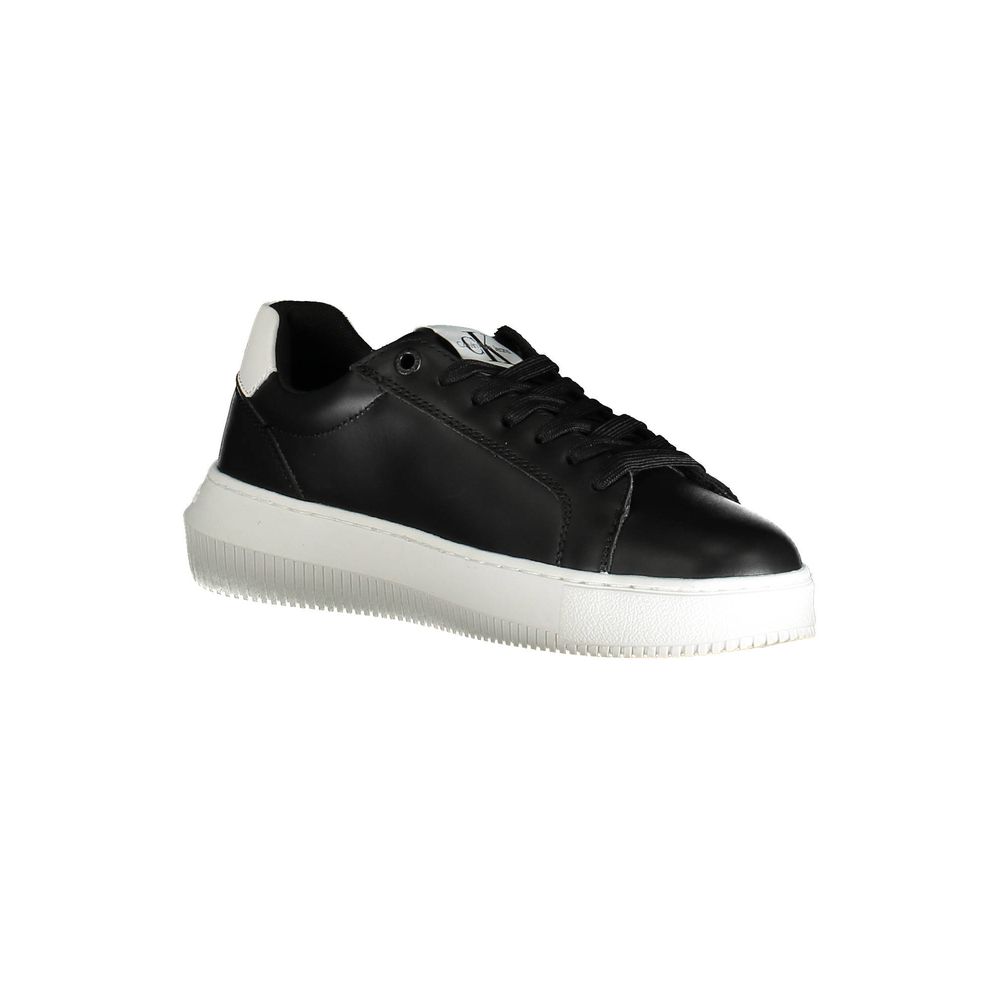 Schwarzer Sneaker aus echtem Leder