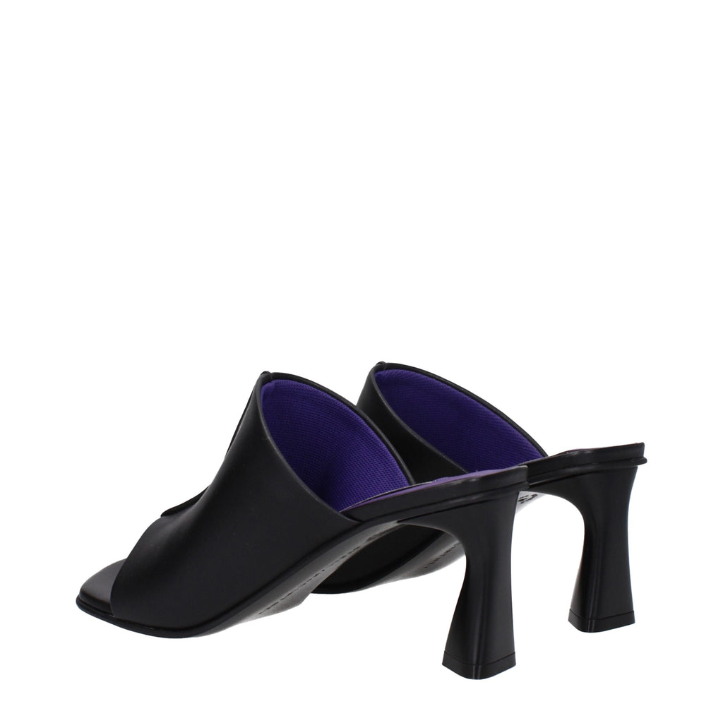 Schwarze Leder-Stiletto-Sandalen