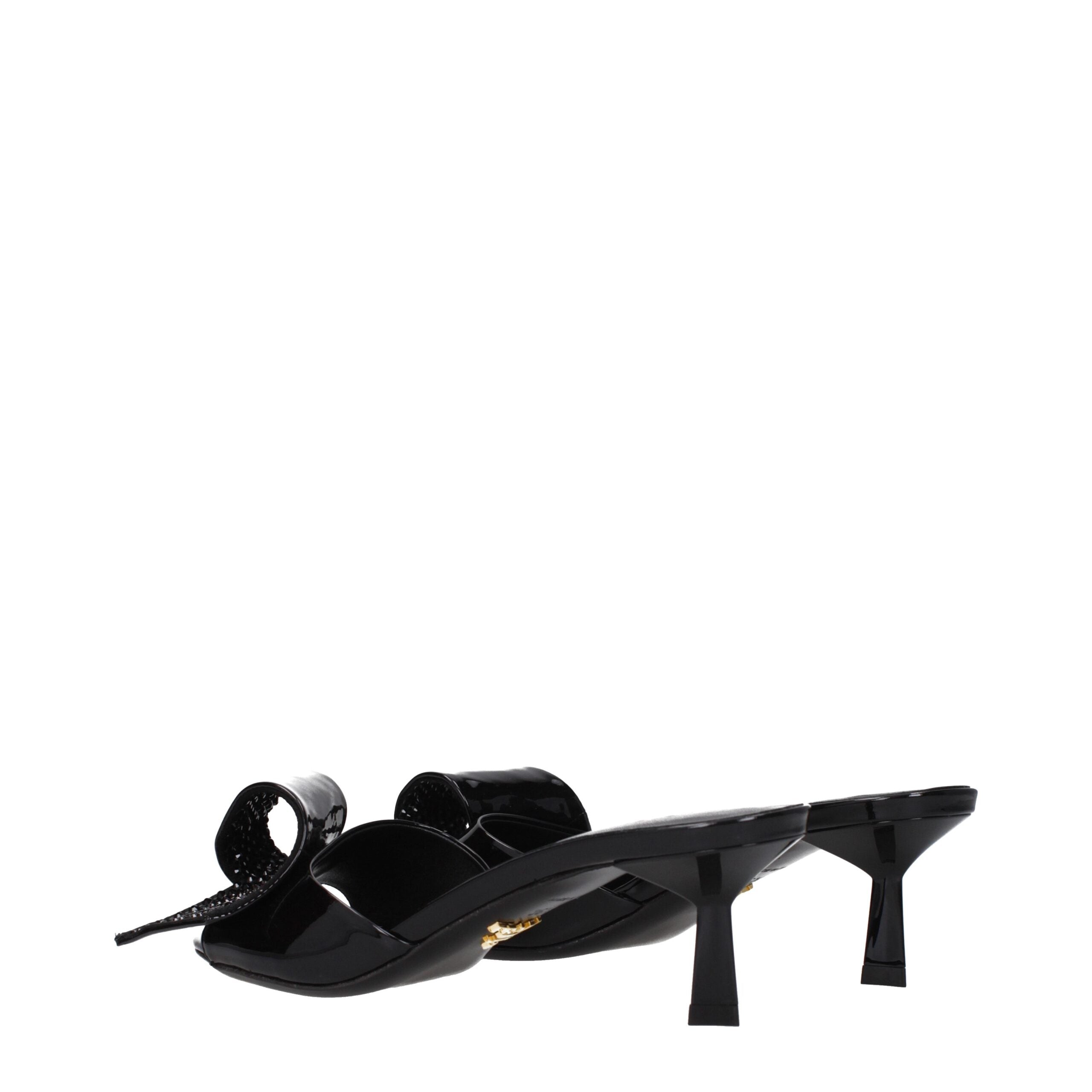 Schwarze Ledersandalen