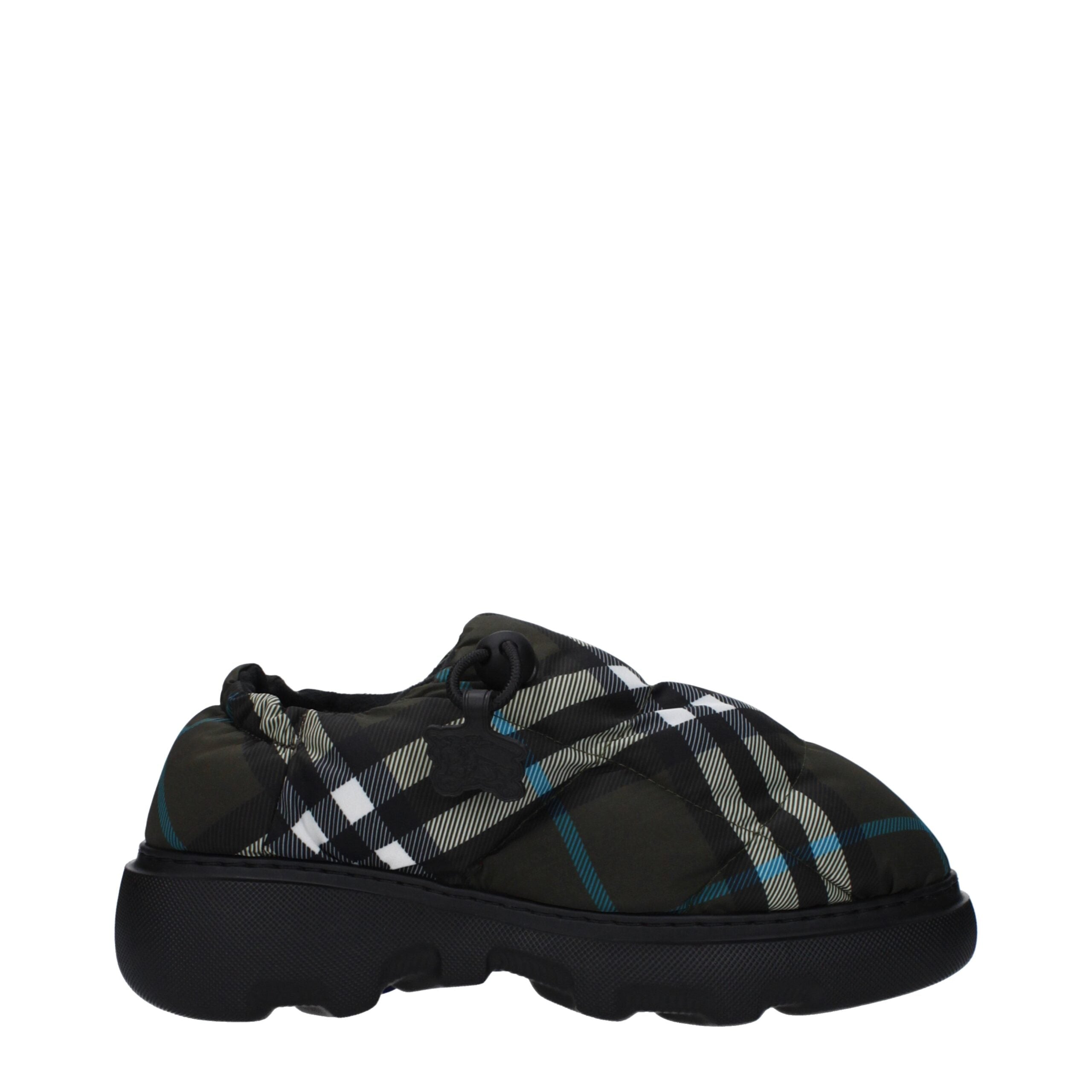 Grüne Stoff-Slipper