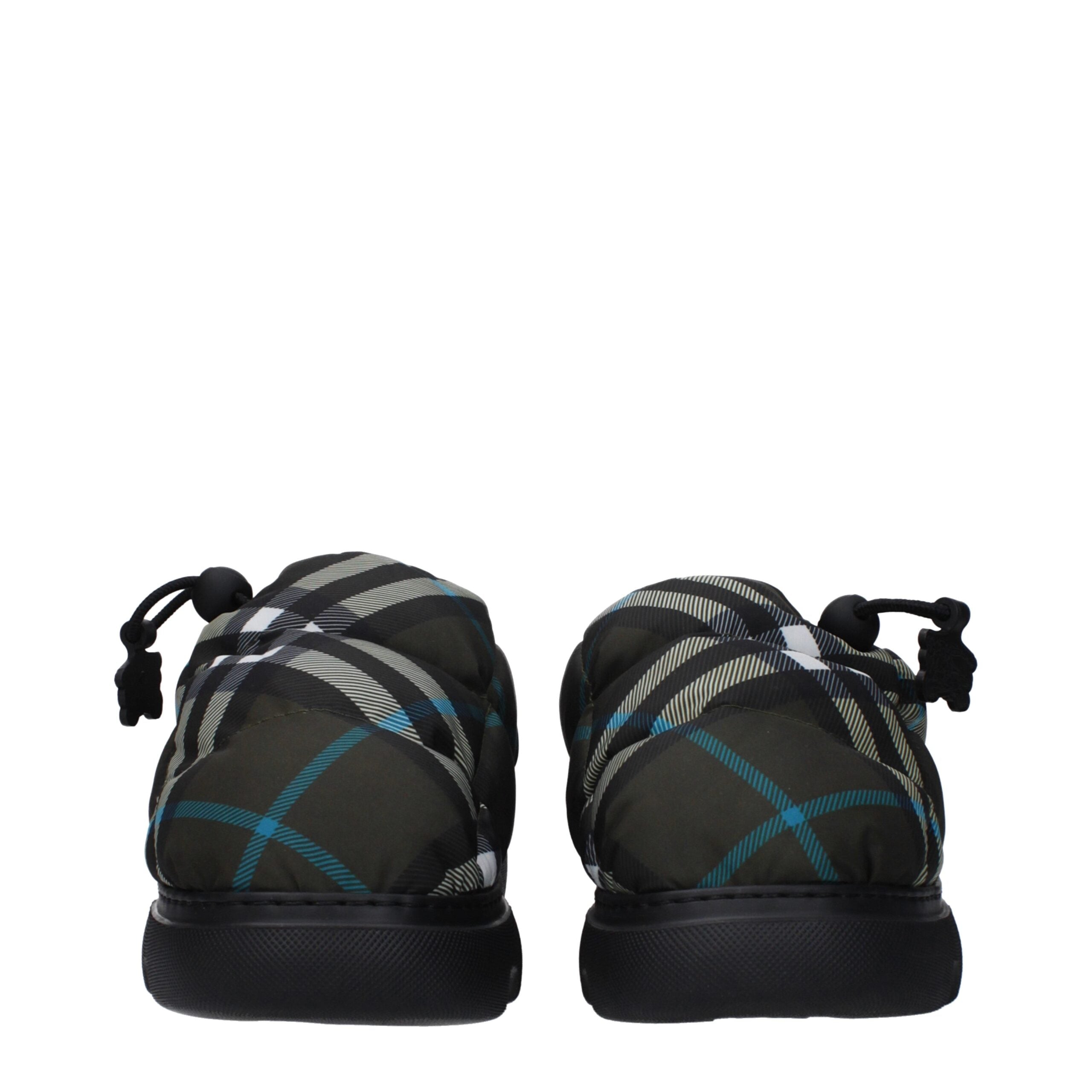 Grüne Stoff-Slipper