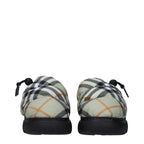 Grüne Stoff-Slipper