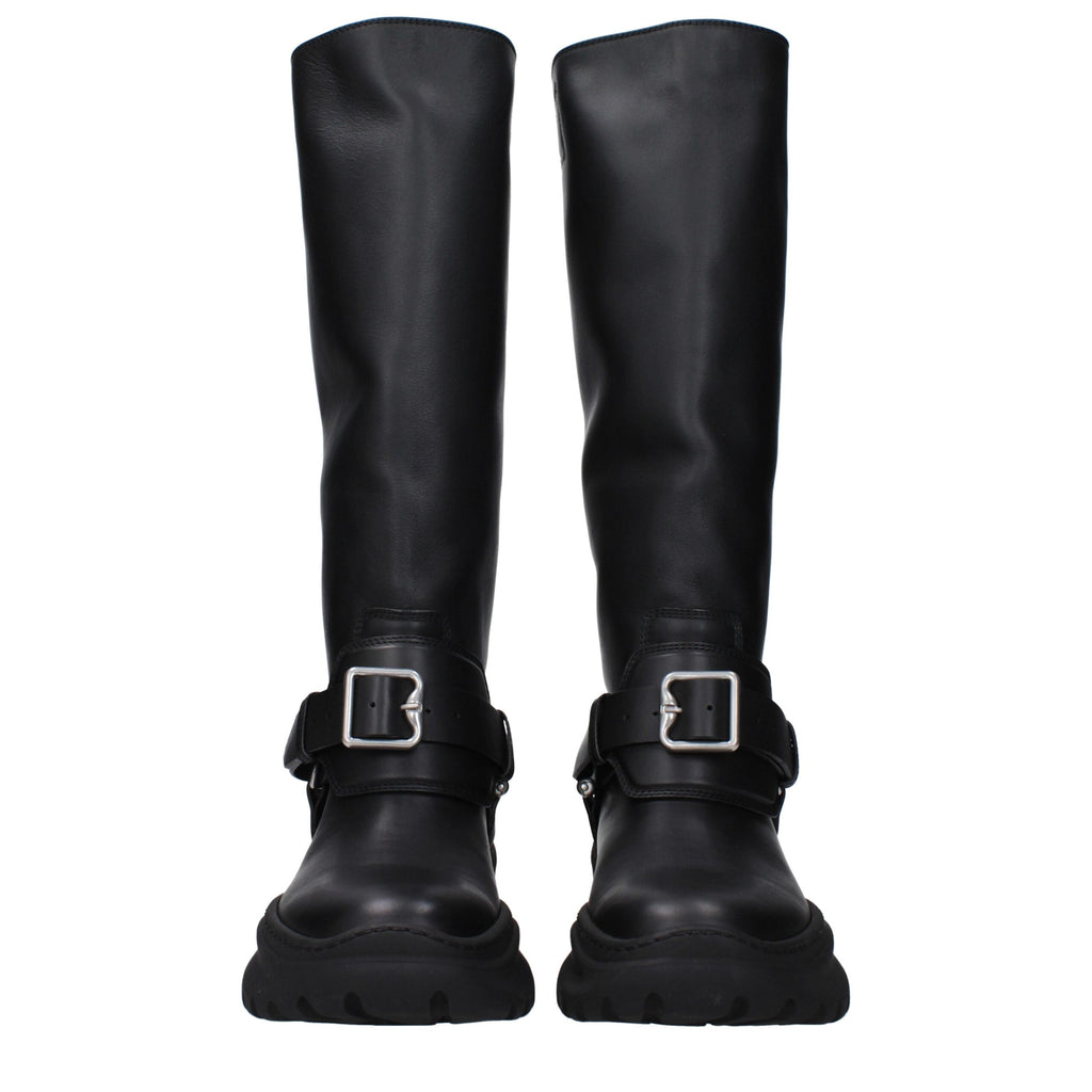 Schwarze Lederstiefel