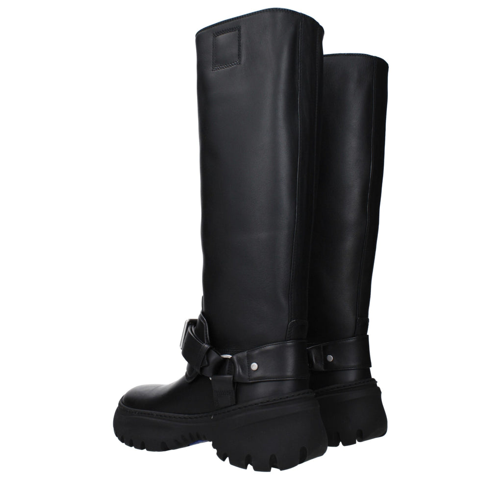 Schwarze Lederstiefel