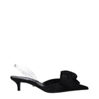 Schwarze Satin-Flachsandalen