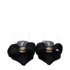 Schwarze Satin-Flachsandalen