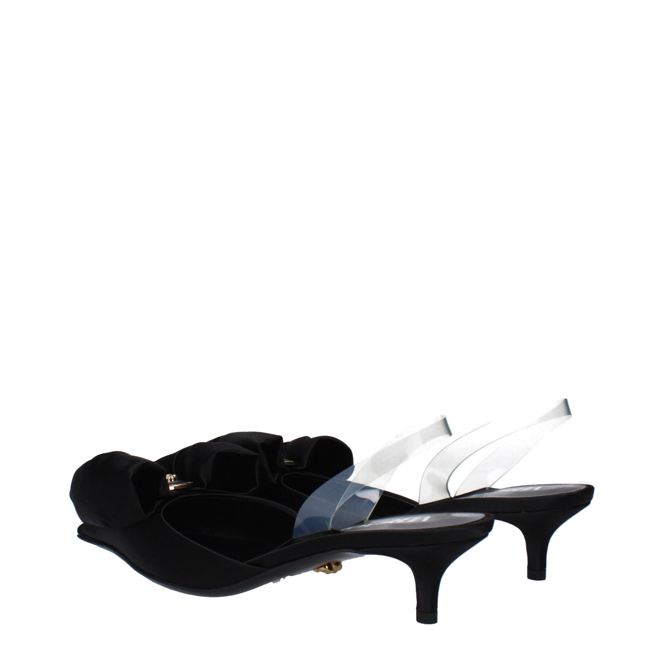 Schwarze Satin-Flachsandalen