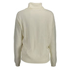 Weißer Wollpullover