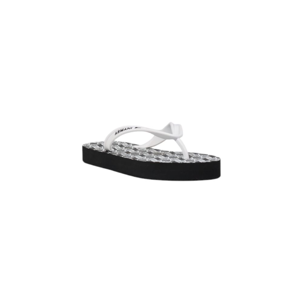 Flip-Flops aus Gummi in Schwarz und Weiß