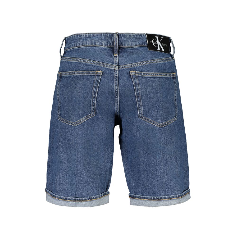 Blaue Baumwollshorts
